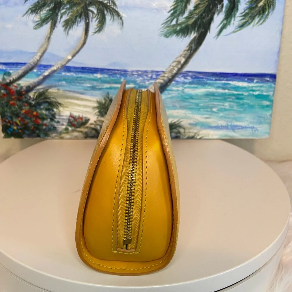 Louis Vuitton Dauphine Cosmetic Pouch Yellow EPI Leather - Picture 12 of 13